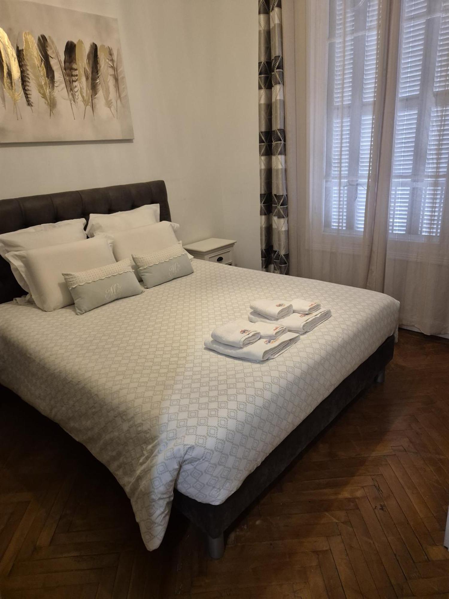 Bellarosa Apartamento *